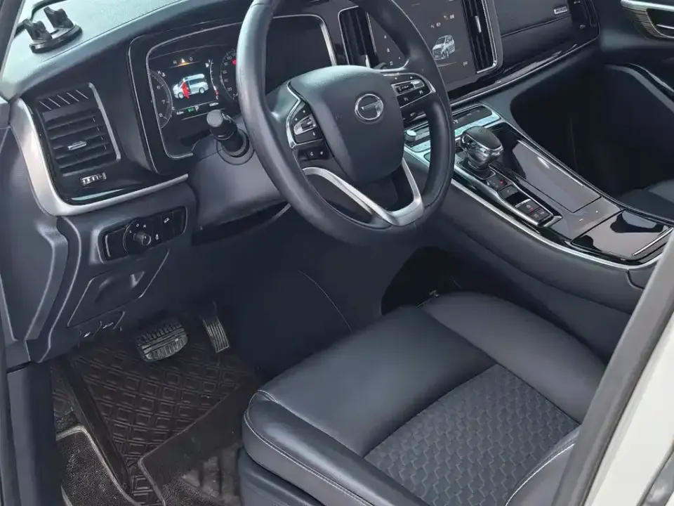 GAC Trumpchi M8