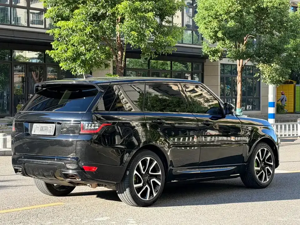 Land Rover Sport