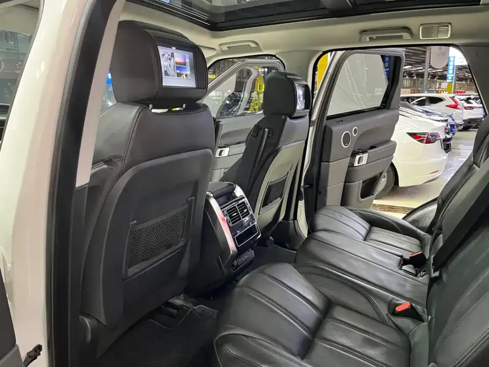 Land Rover Sport