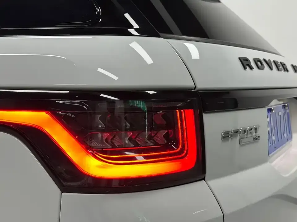 Land Rover Sport