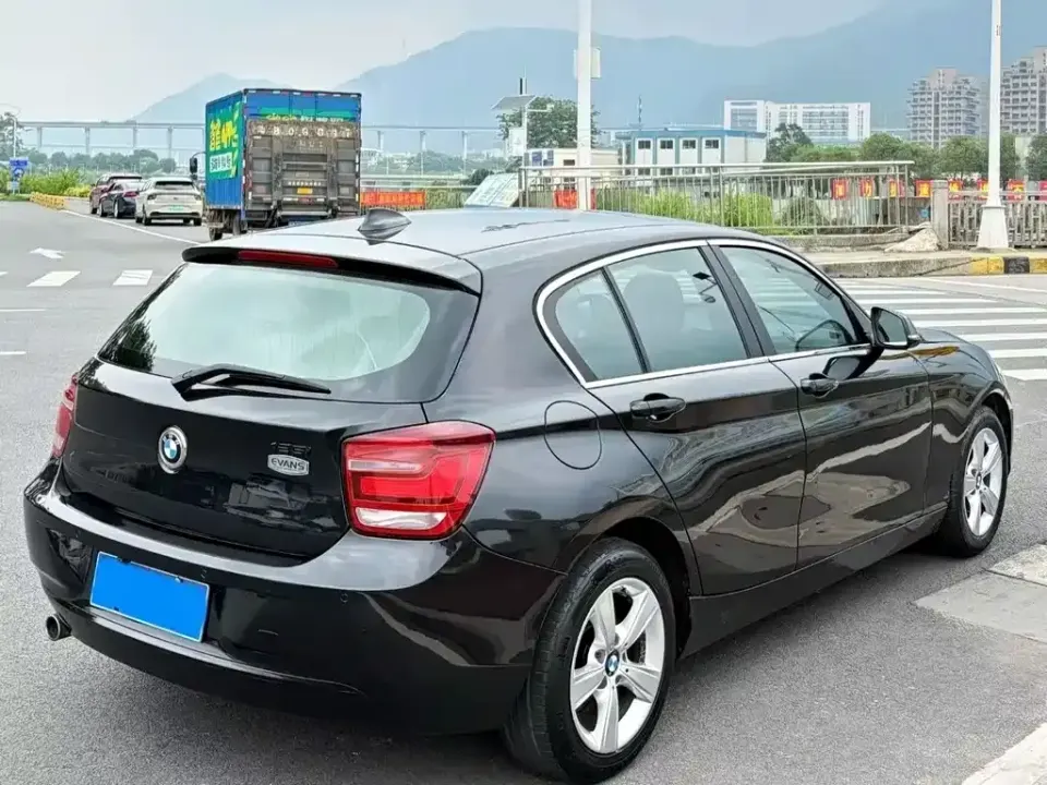 BMW 1 Series (Import)