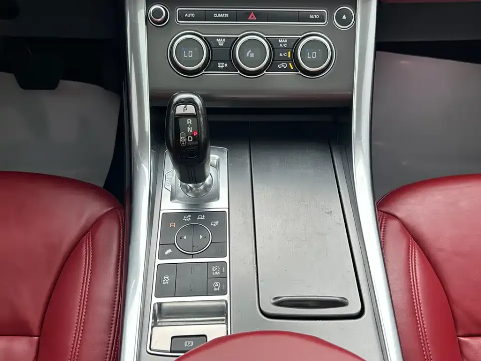 Land Rover Sport