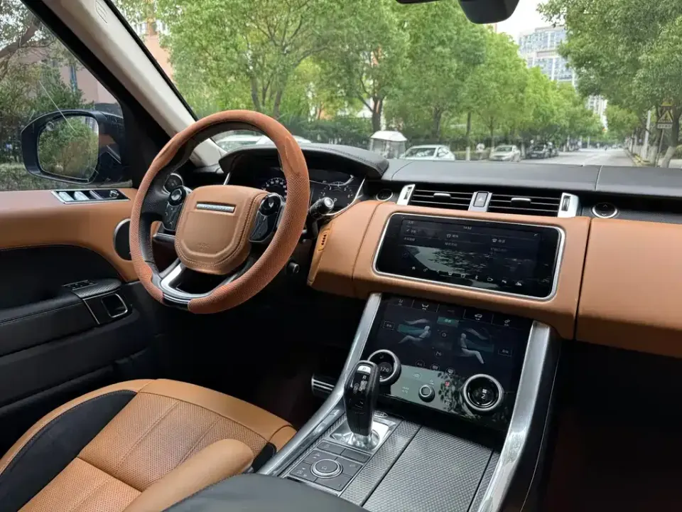Land Rover Sport