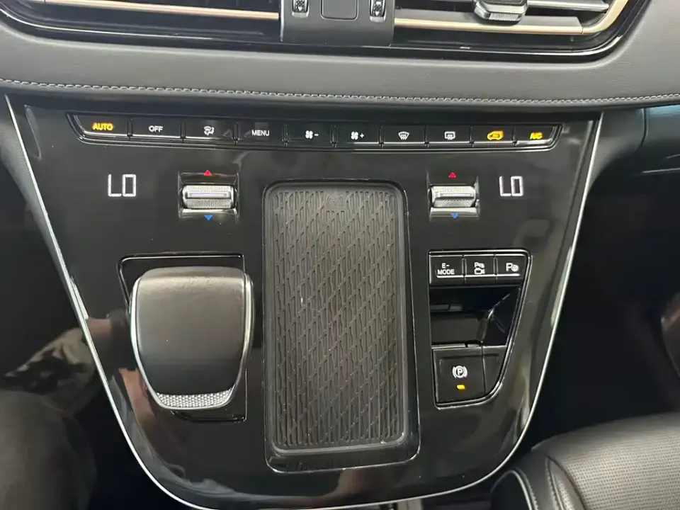 Hongqi Hongqi HQ9 PHEV