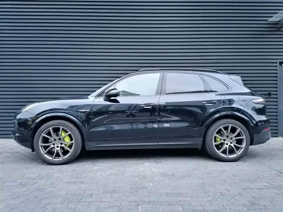 Porsche Cayenne Hybrid