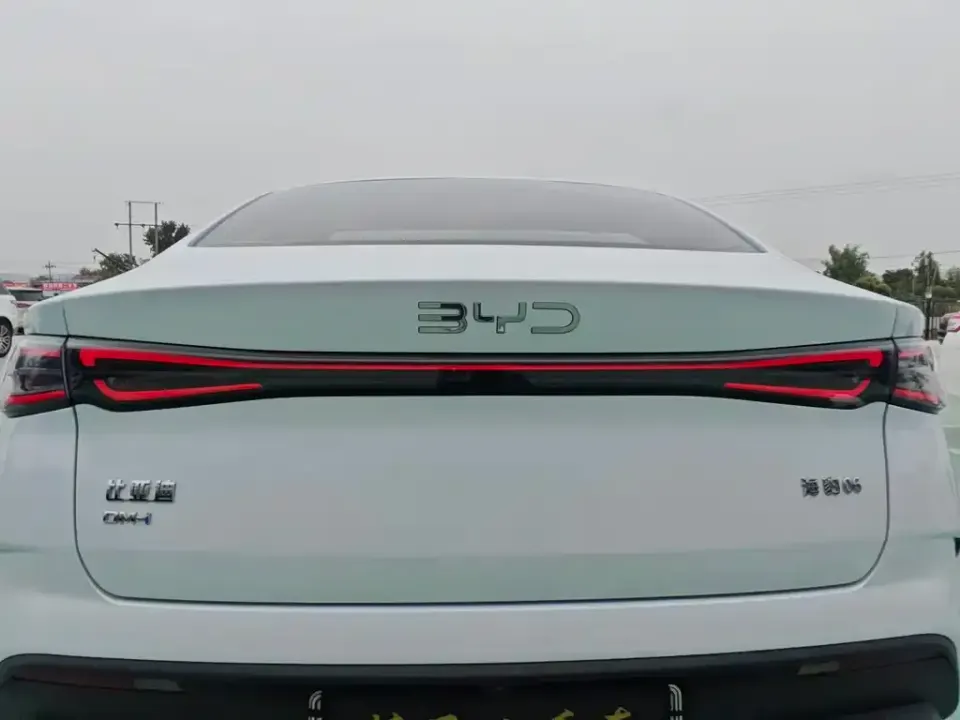 BYD Seal 06