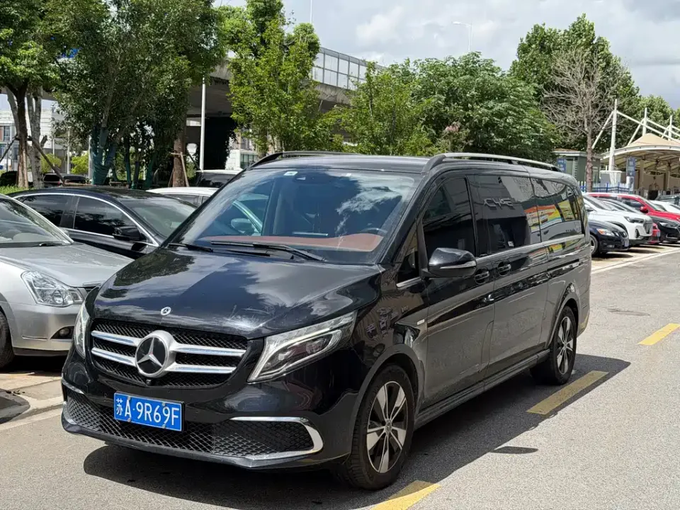Mercedes-Benz V-Class