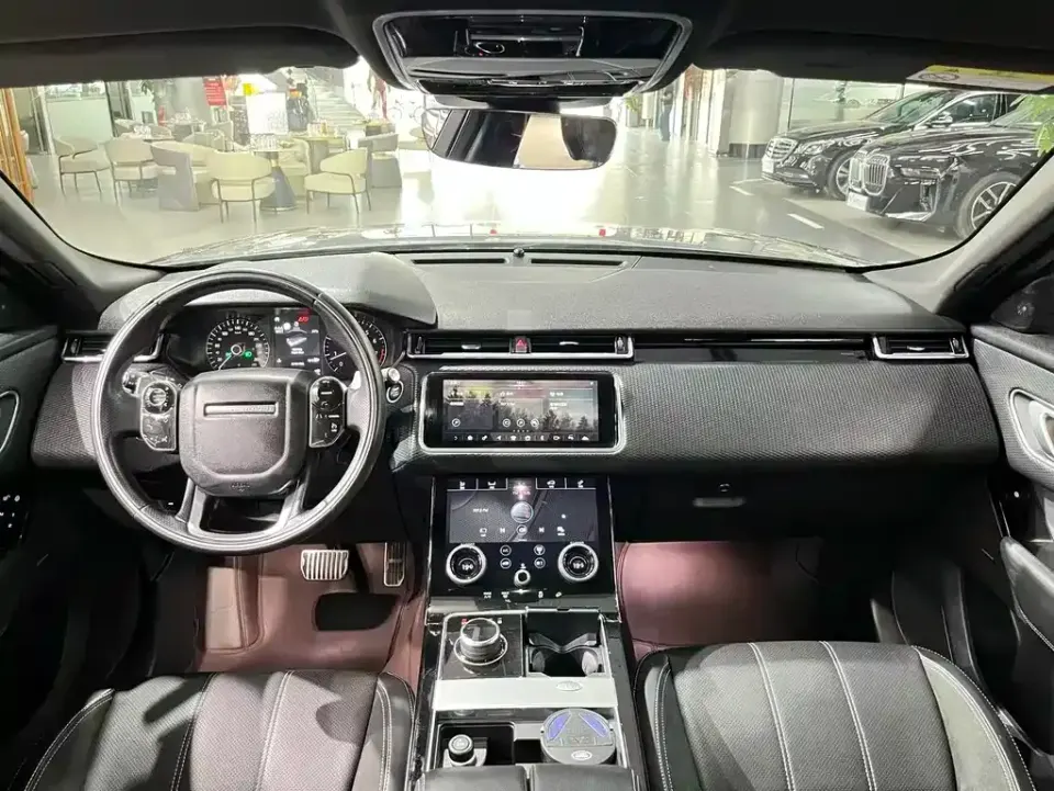 Land Rover Velar