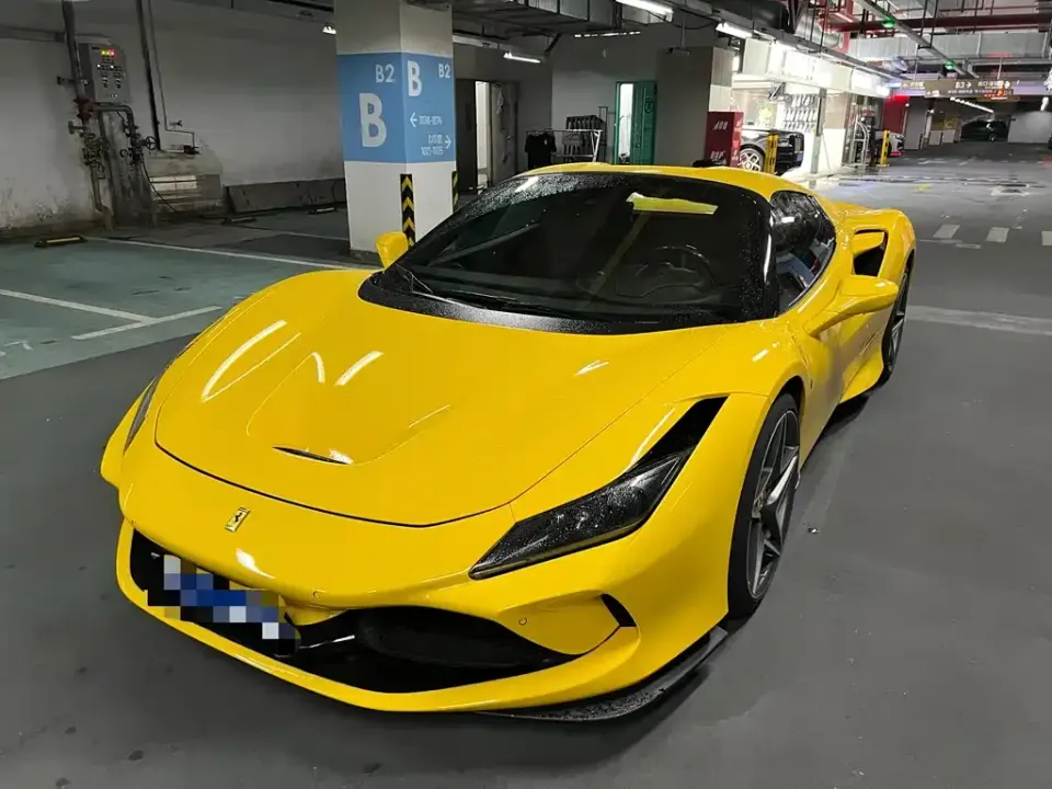 Ferrari F8