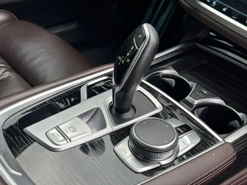BMW 7-Series