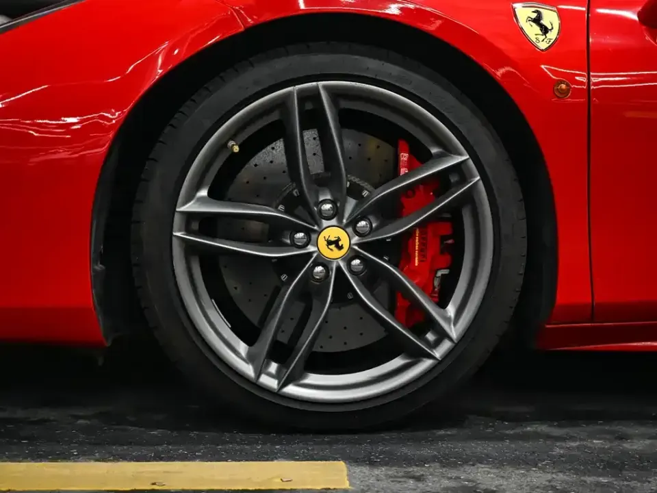 Ferrari 488