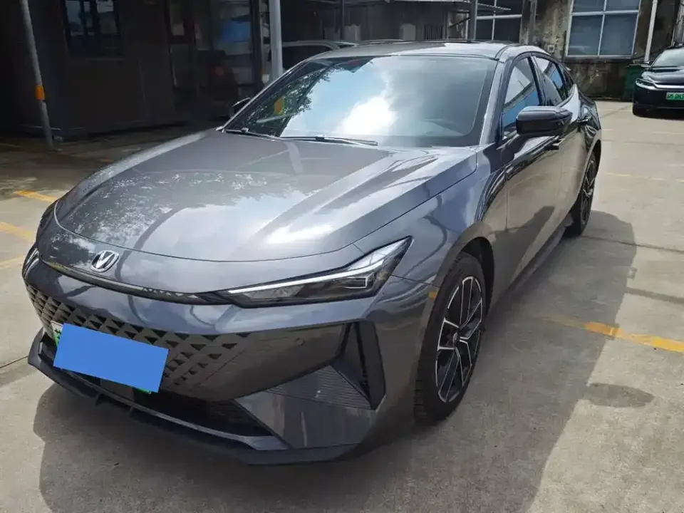 Changan UNI-V iDD