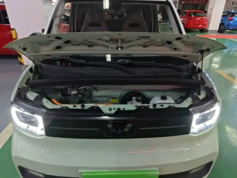 Wuling MINIEV