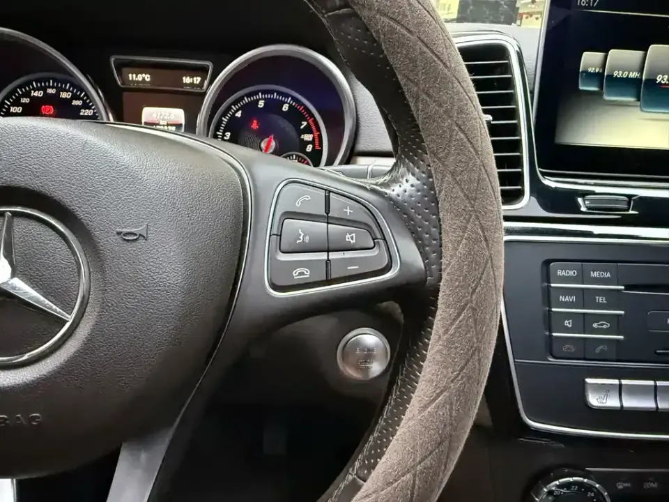Mercedes-Benz GLE (Import)