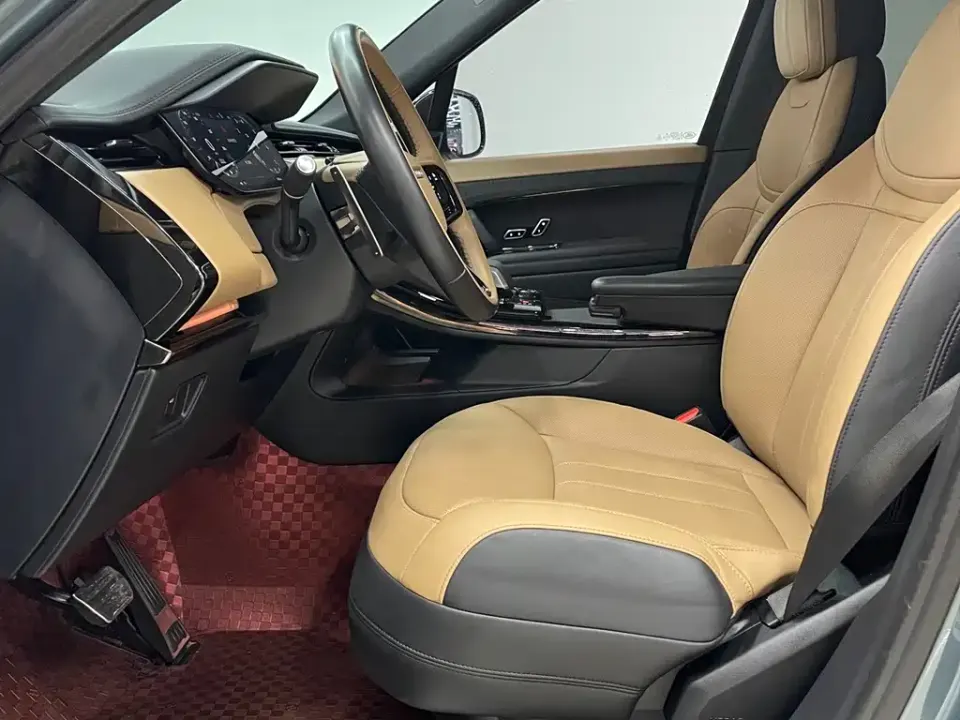 Land Rover Sport