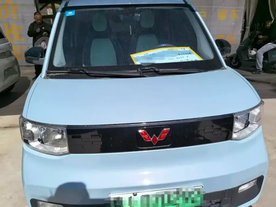 Wuling MINIEV