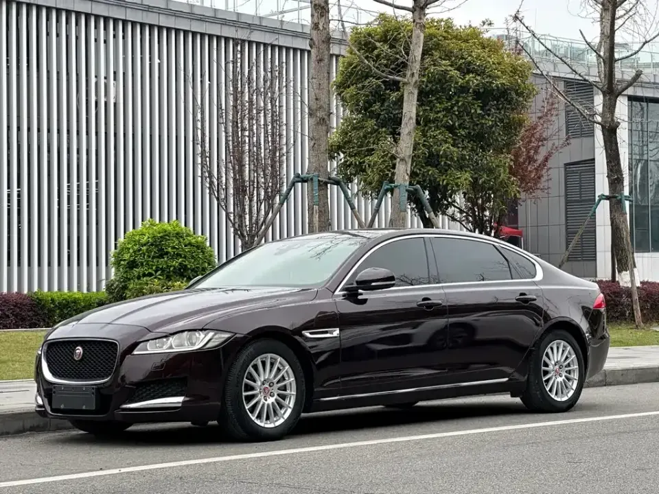 Jaguar XFL