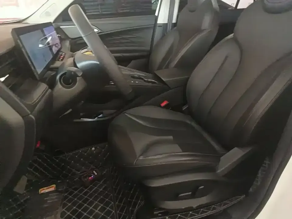 Roewe RX5