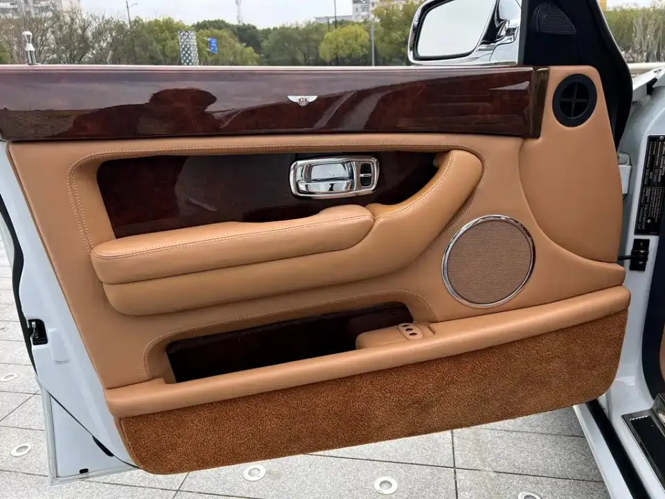 Bentley Elegance