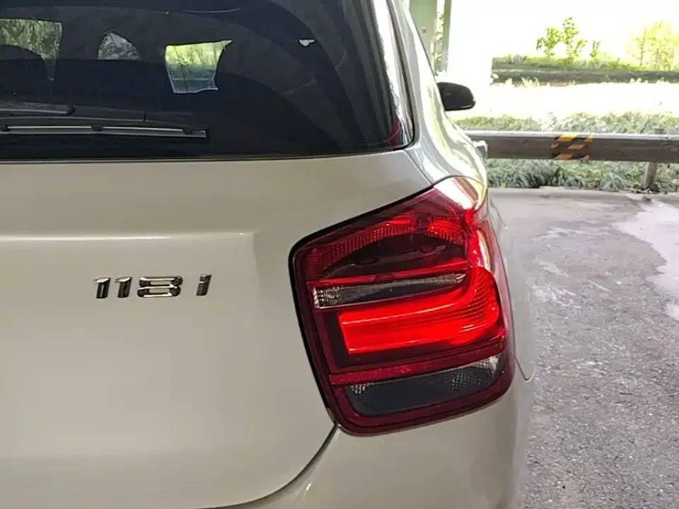 BMW 1 Series (Import)
