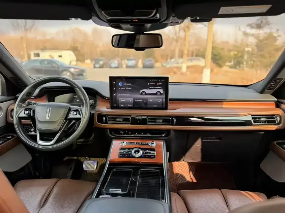 Lincoln Aviator