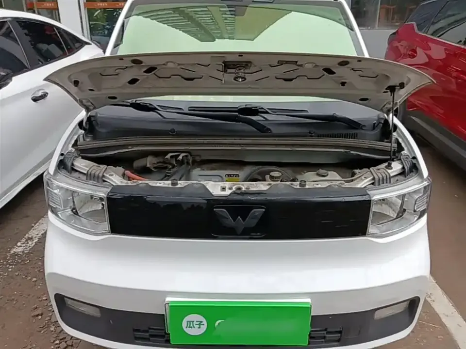Wuling MINIEV