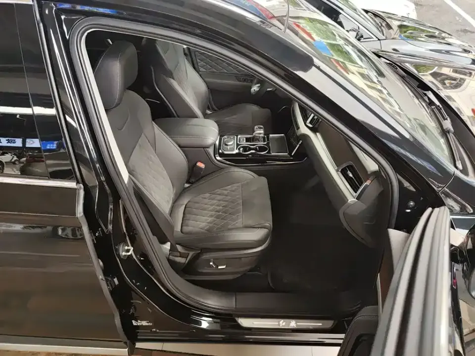 Hongqi Hongqi HS7