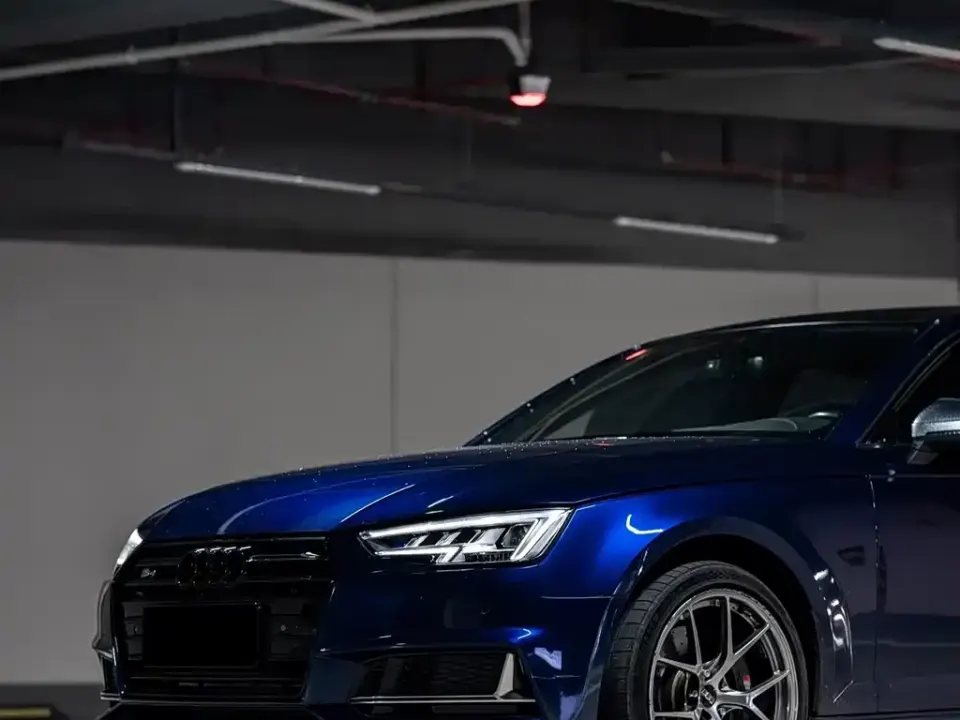 Audi S4