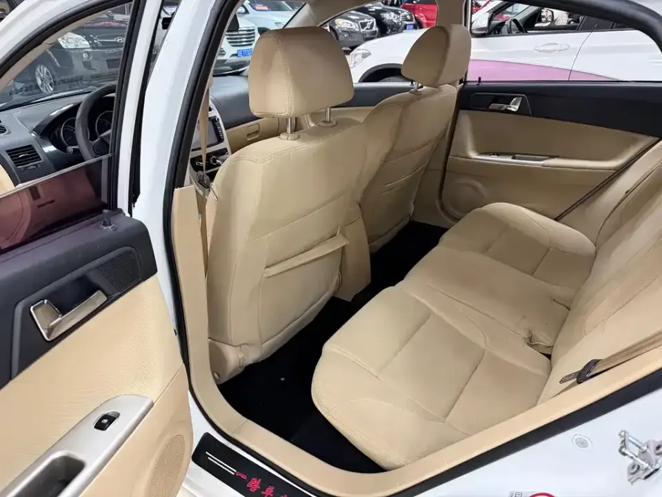 Zhonghua H330