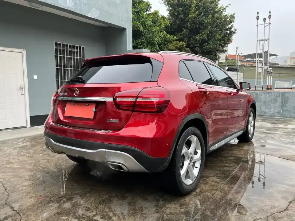 Mercedes-Benz GLA