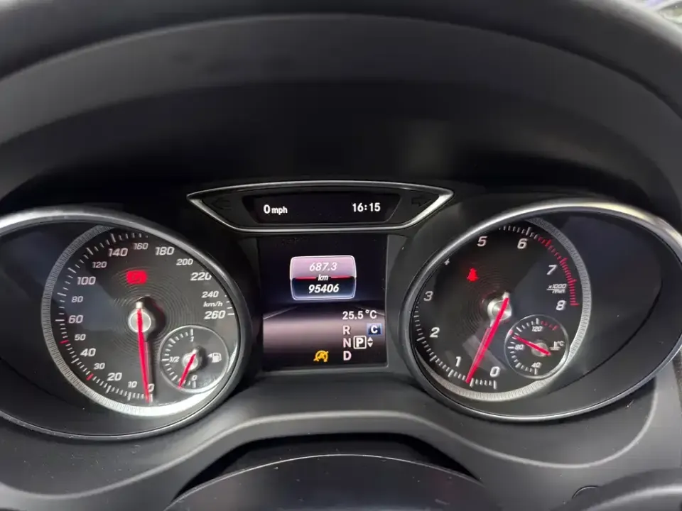 Mercedes-Benz CLA (Import)