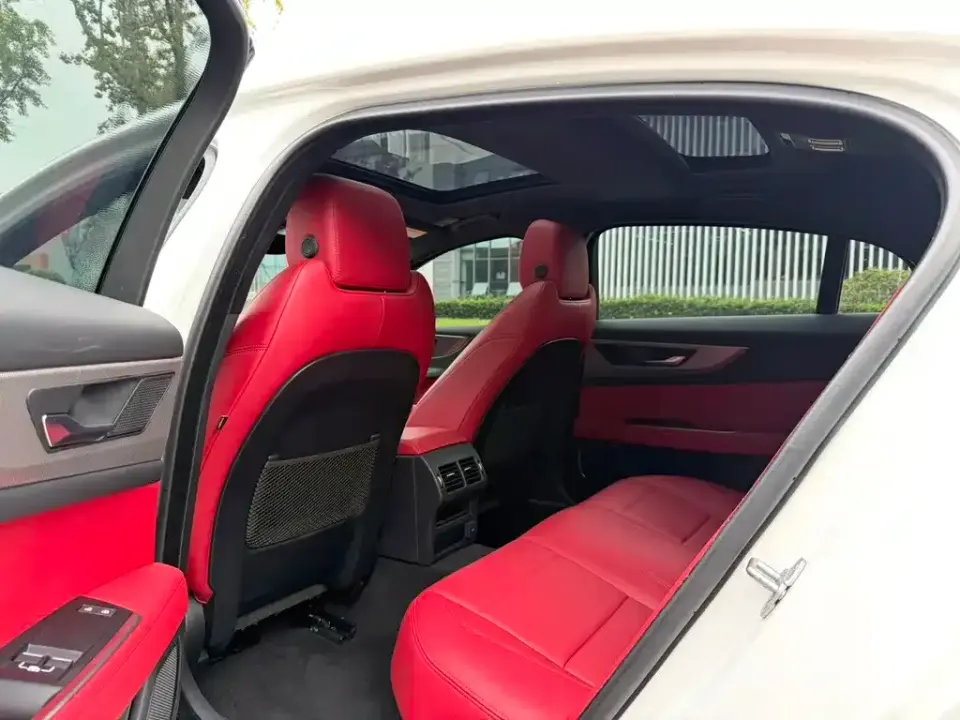 Jaguar XEL
