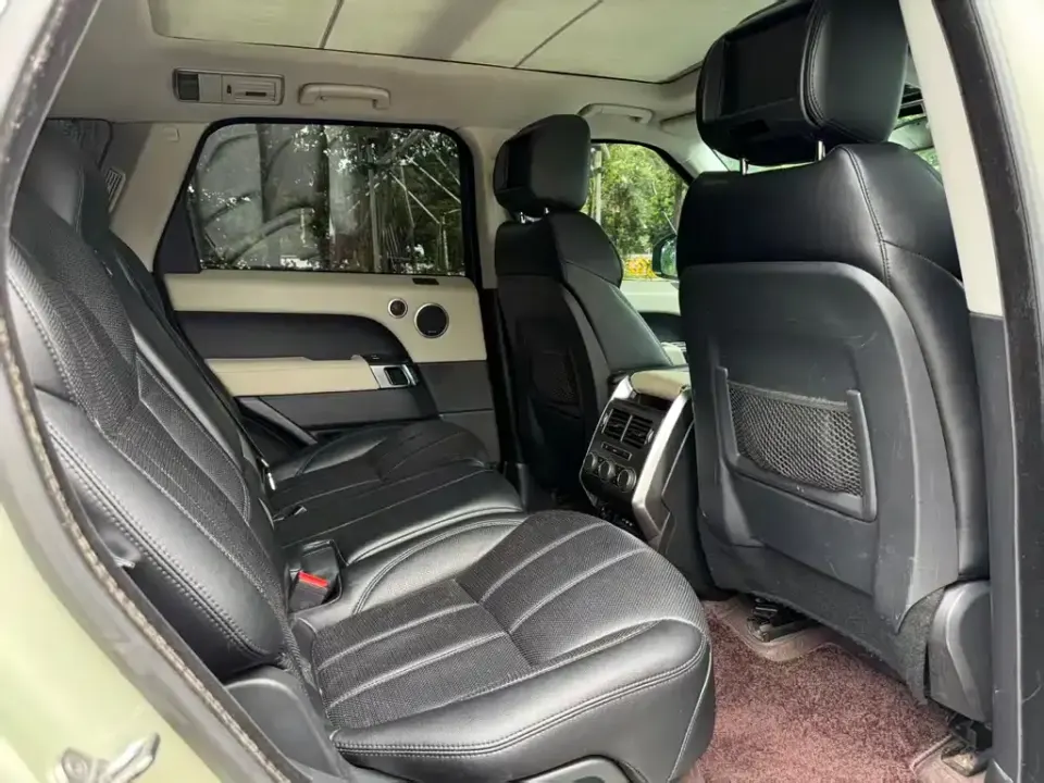 Land Rover Sport