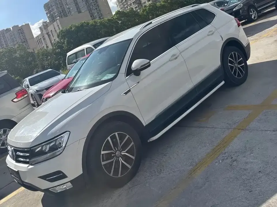 Volkswagen Tiguan L