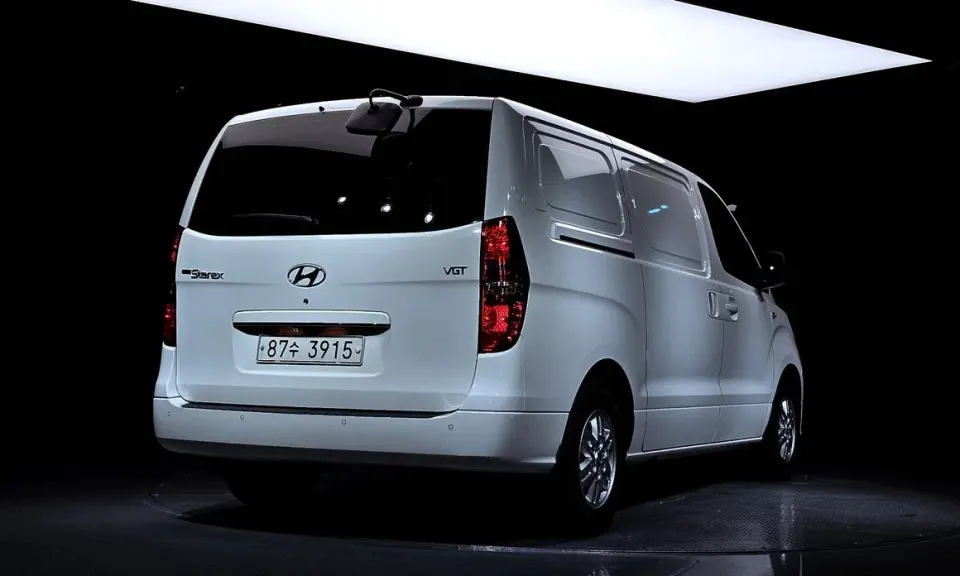 Hyundai Starex