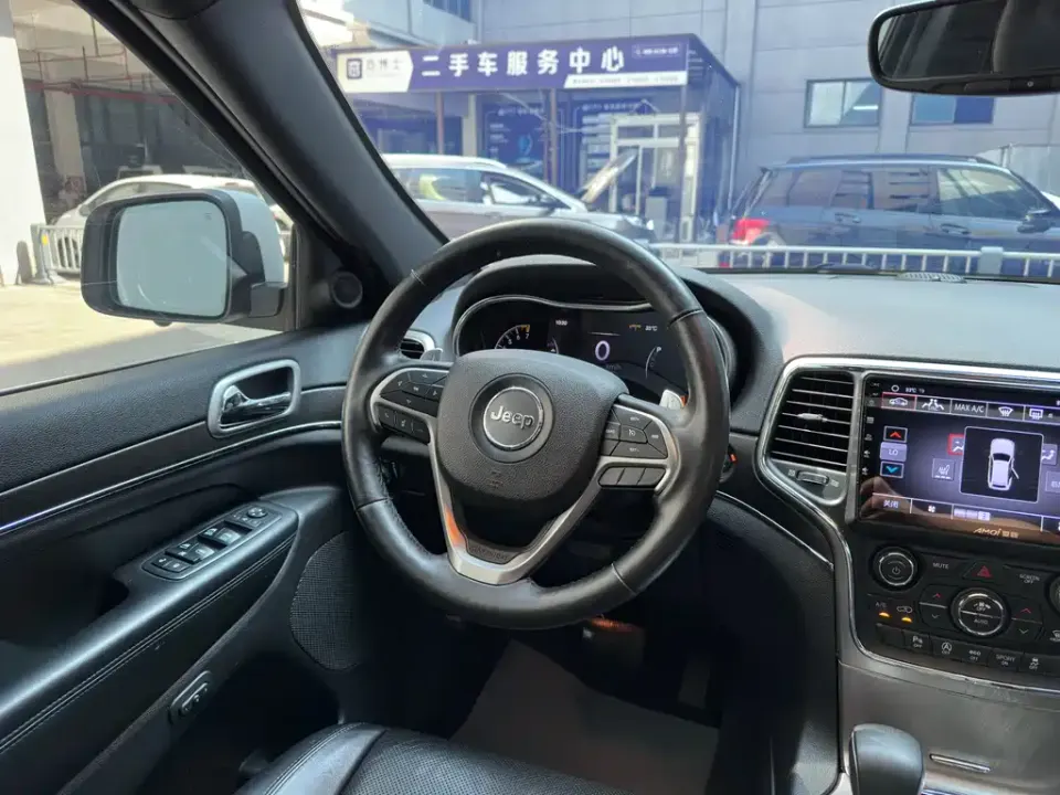 Jeep Grand Cherokee (Import)