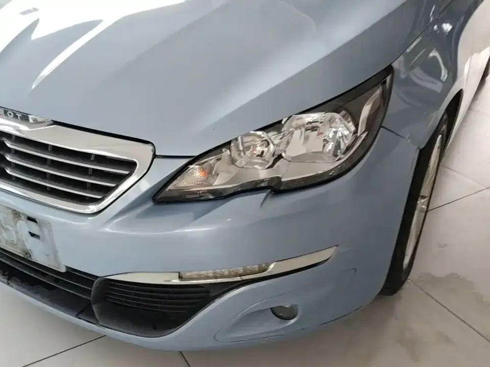 Peugeot 308S