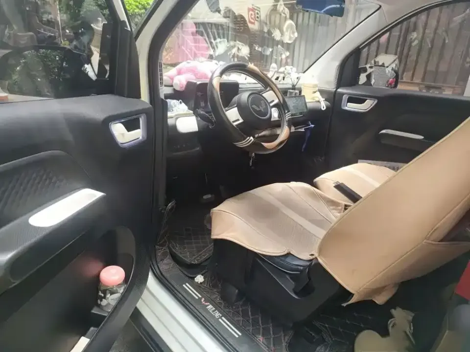 Wuling MINIEV