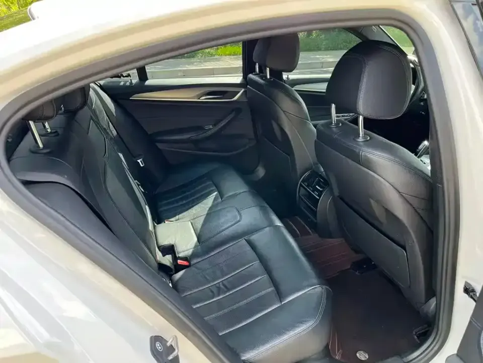 BMW 5 Series (Import)