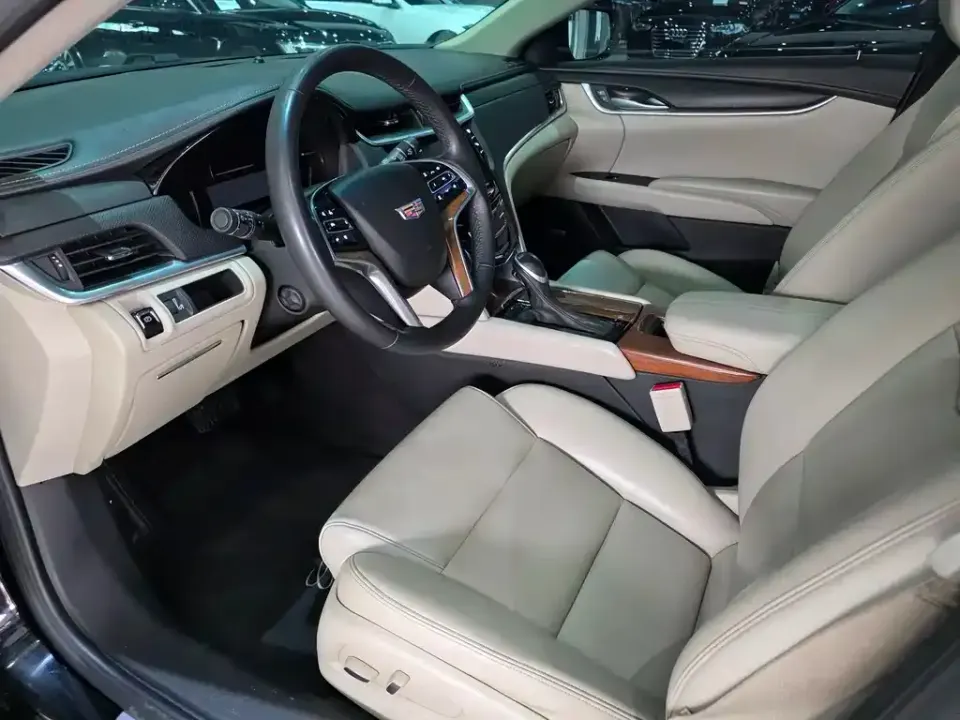 Cadillac XTS