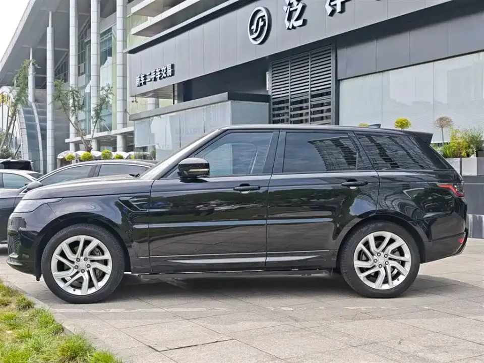 Land Rover Sport