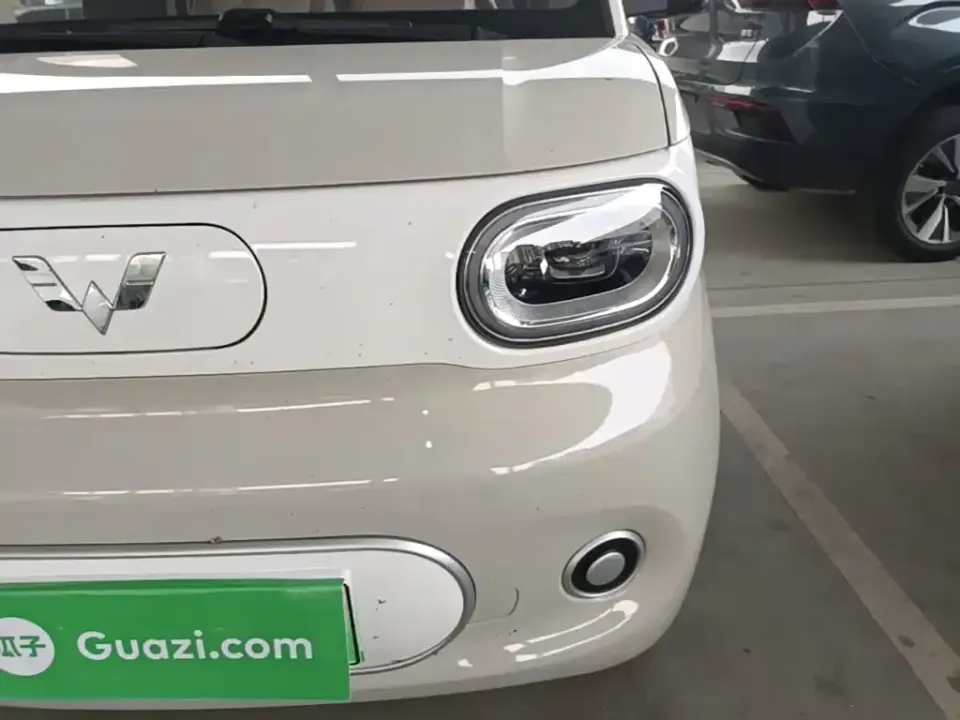 Wuling MINIEV