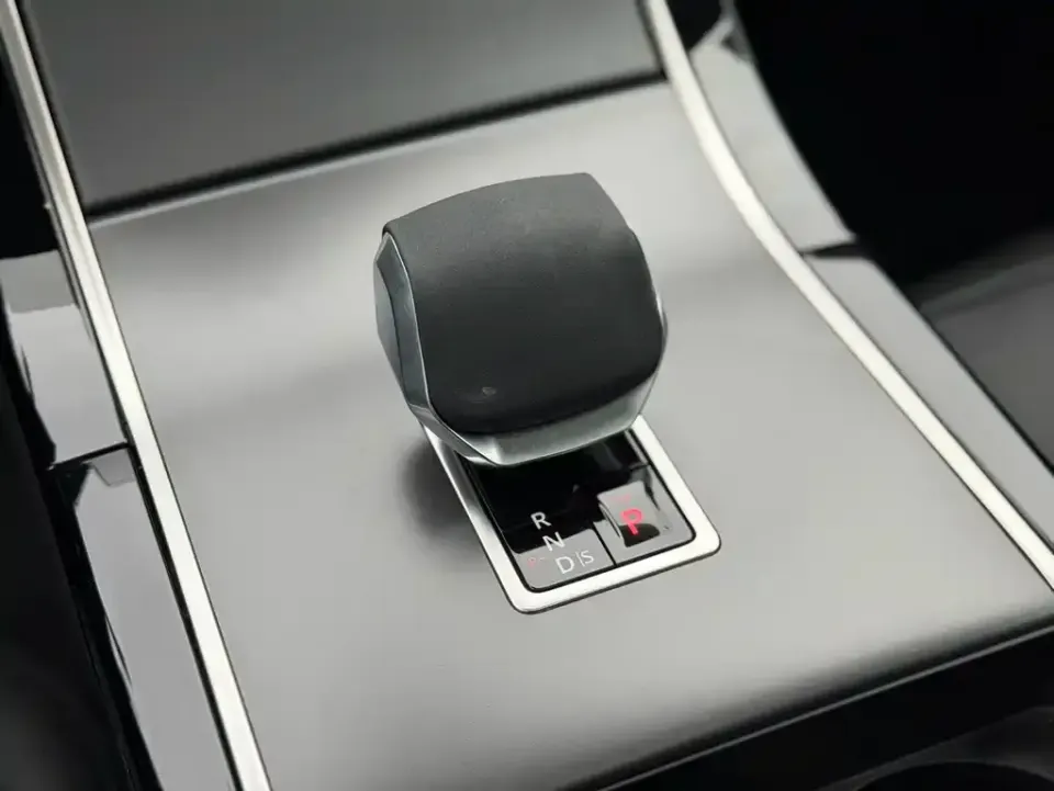 Land Rover Velar