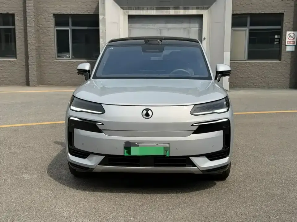 Denza Denza N9