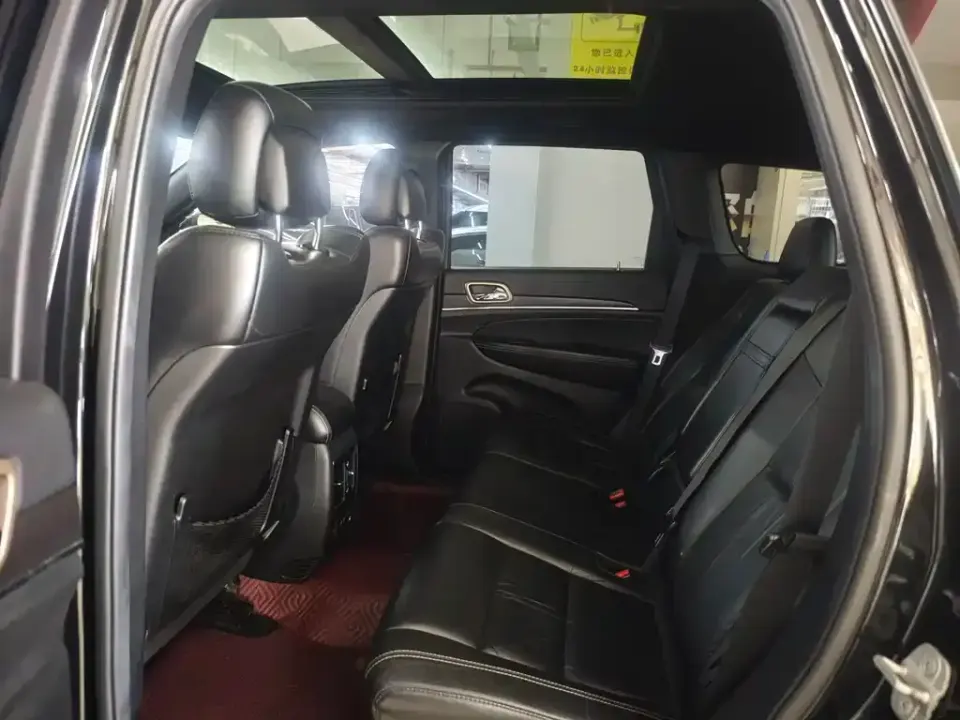 Jeep Grand Cherokee (Import)