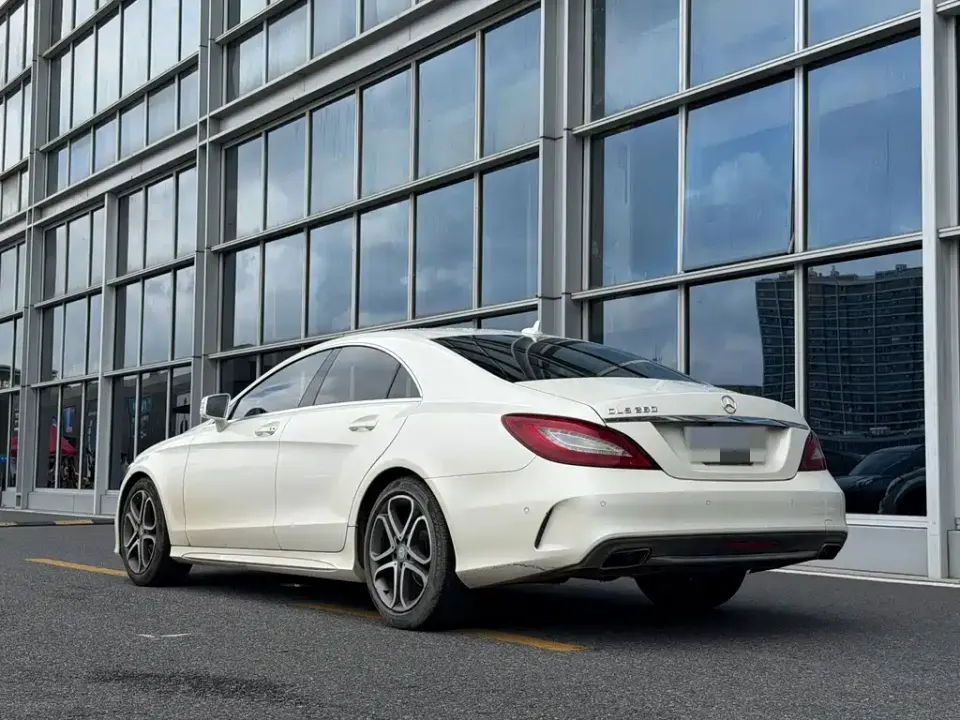 Mercedes-Benz CLS