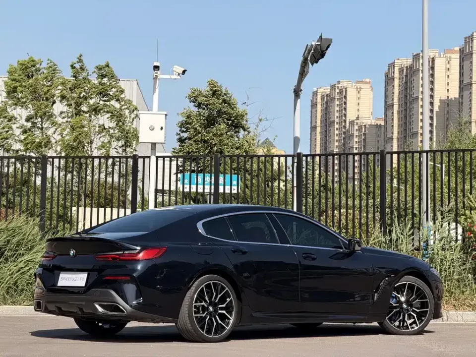 BMW 8 Series