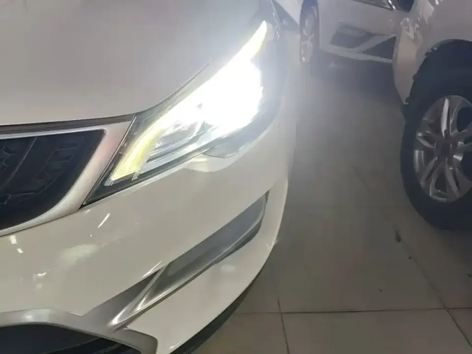 Geely Emgrand GS