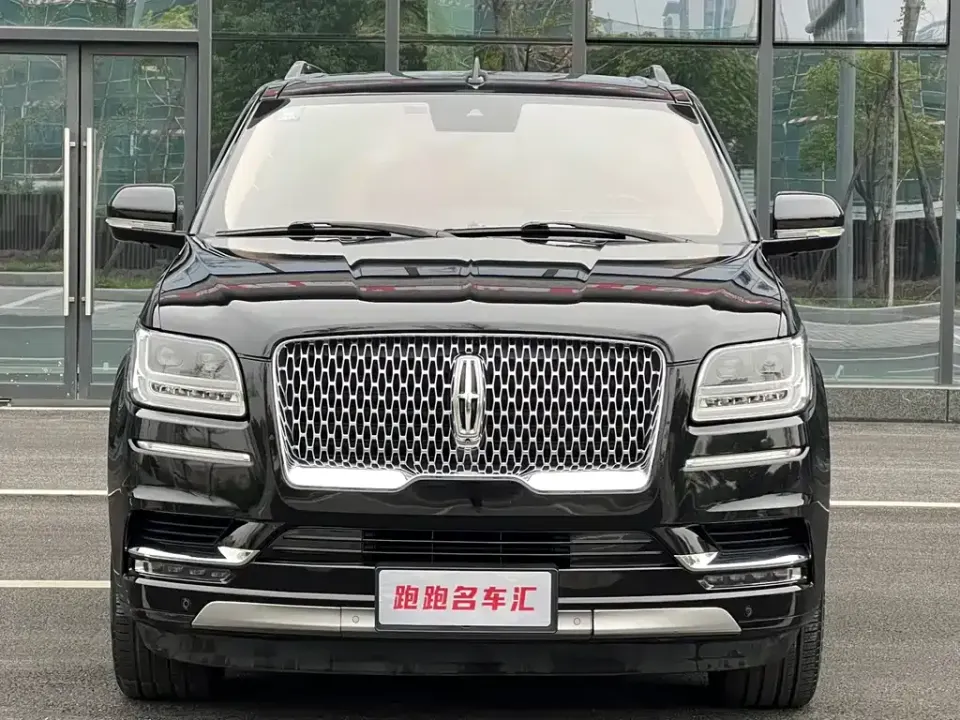 Lincoln Navigator