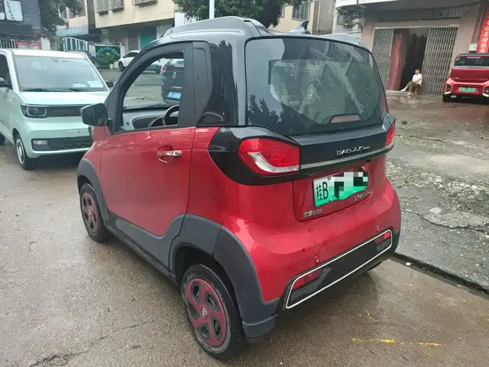 Baojun E100